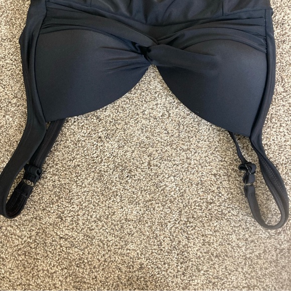 Venus Swimsuit St Tropez Dress One Piece Sz 6 Black Control Lining Molded cup - Picture 5 of 5